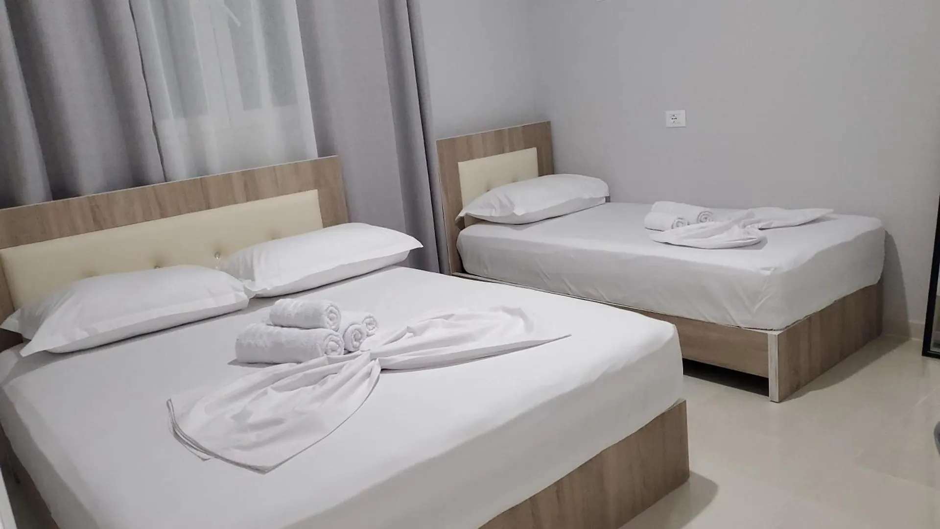 Twins Apartment Përmet